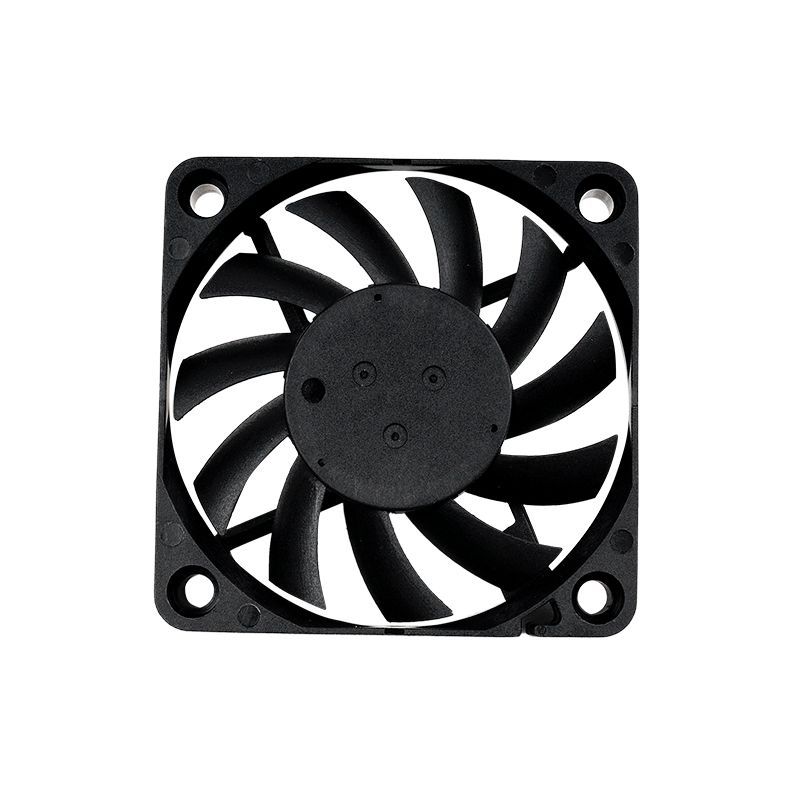 プラスチック射出成形技術大系 射出成型で生まれる宇宙／タミヤ ポルシェ959のゆらぎを愛す